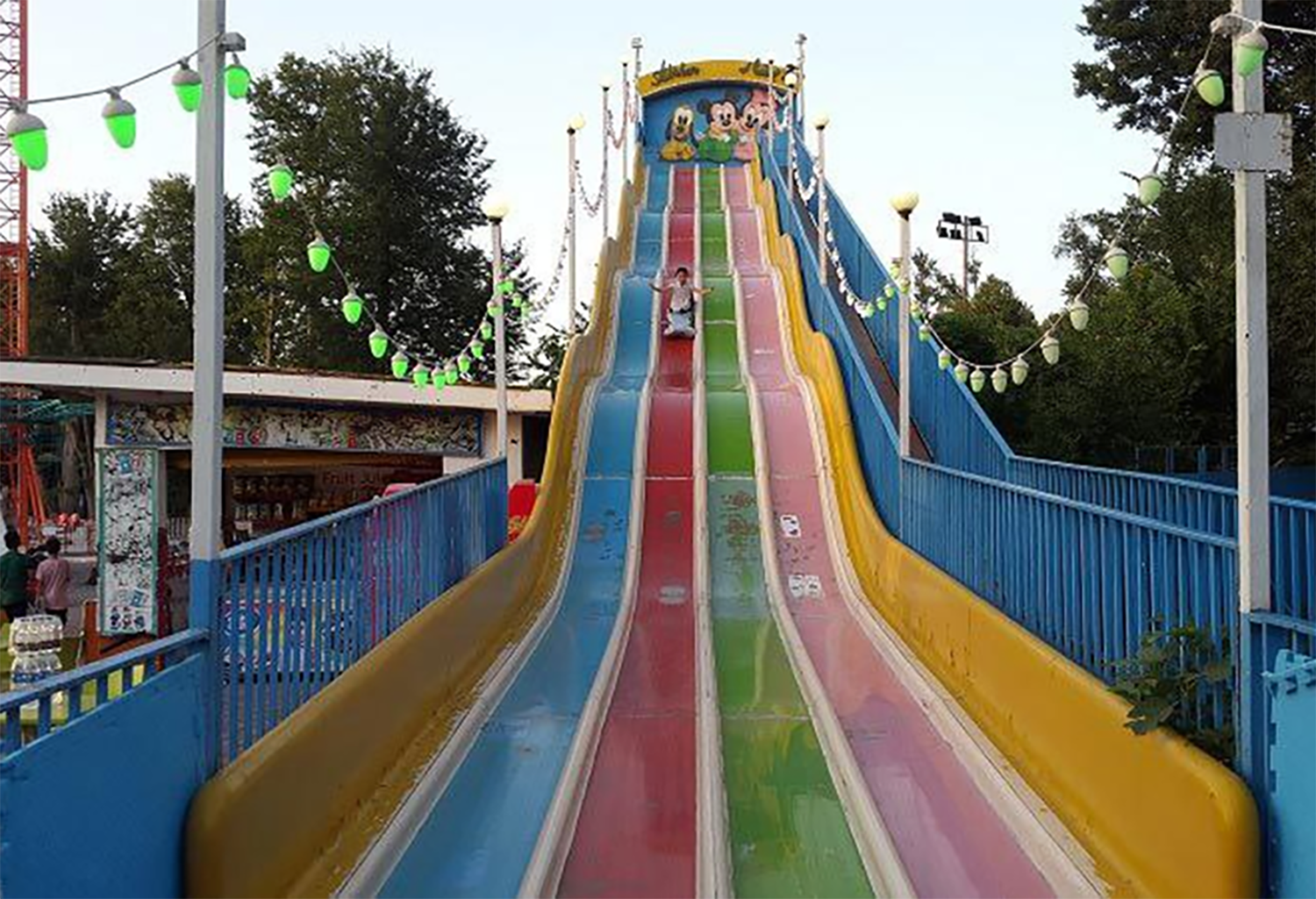 تصویر شهربازی